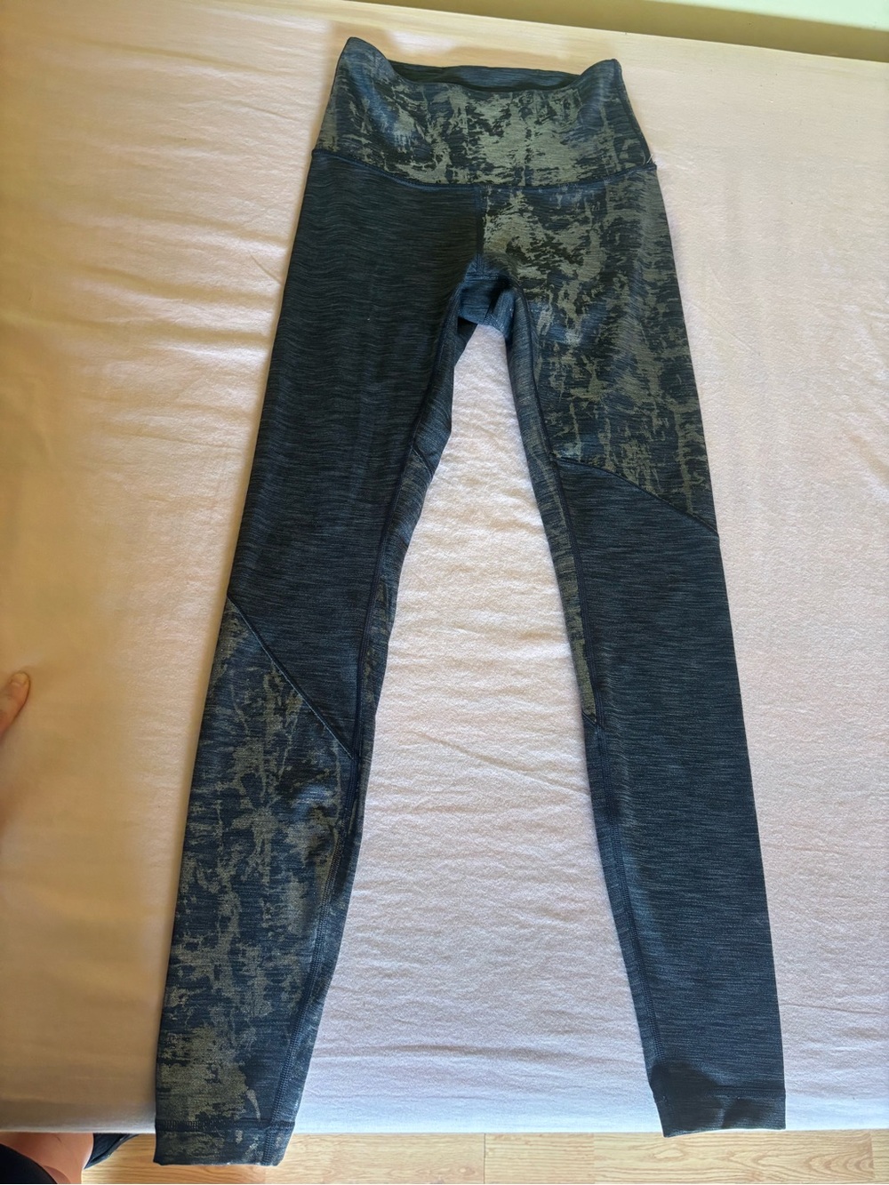 lululemon athletica High-Rise Black and Gray Patterned Leggings